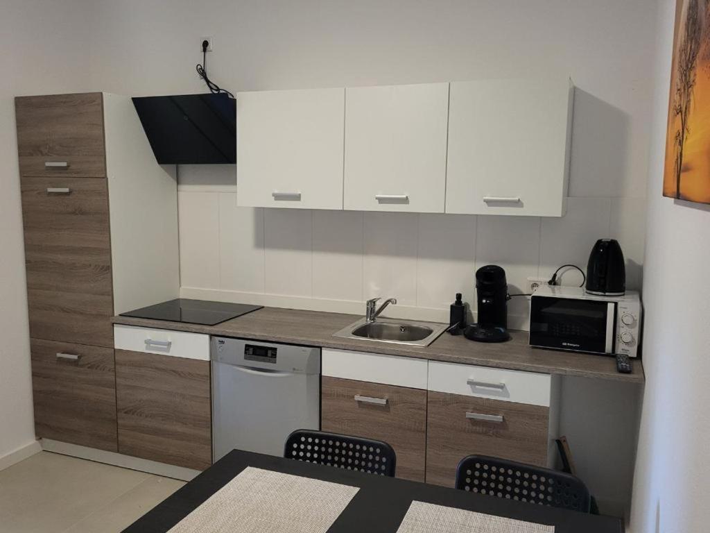 Monteurzimmer Mit Zwei Einzelnen Betten In Einer 3Zi Wohnung Mit Kueche Und Bad Osnabrück Exterior foto