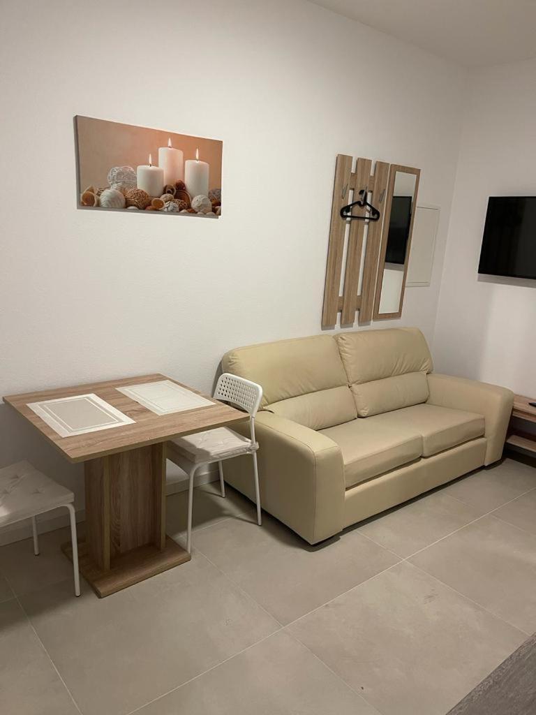 Monteurzimmer Mit Zwei Einzelnen Betten In Einer 3Zi Wohnung Mit Kueche Und Bad Osnabrück Exterior foto